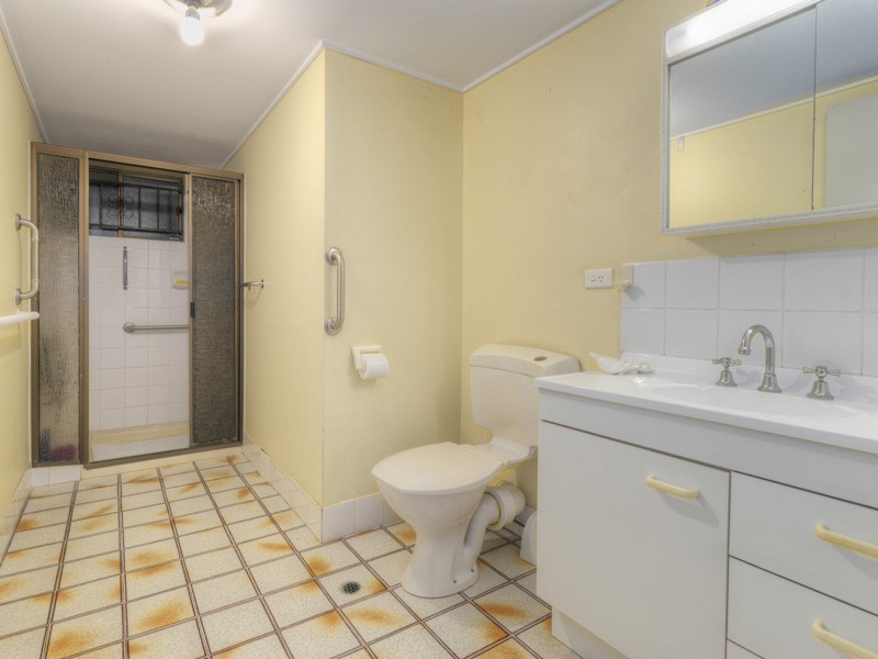 21a/32 Swann Road, Taringa QLD 4068