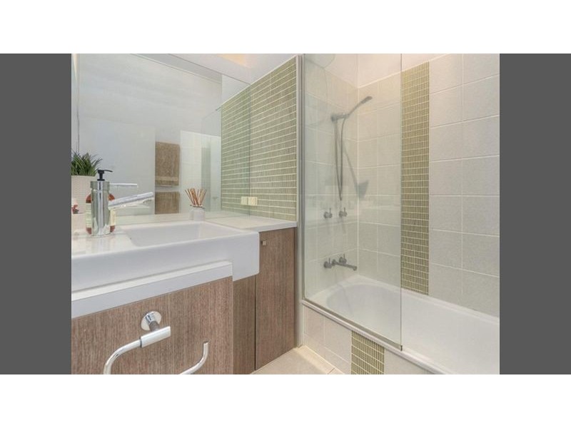 4/65 Erneton Street, Newmarket QLD 4051