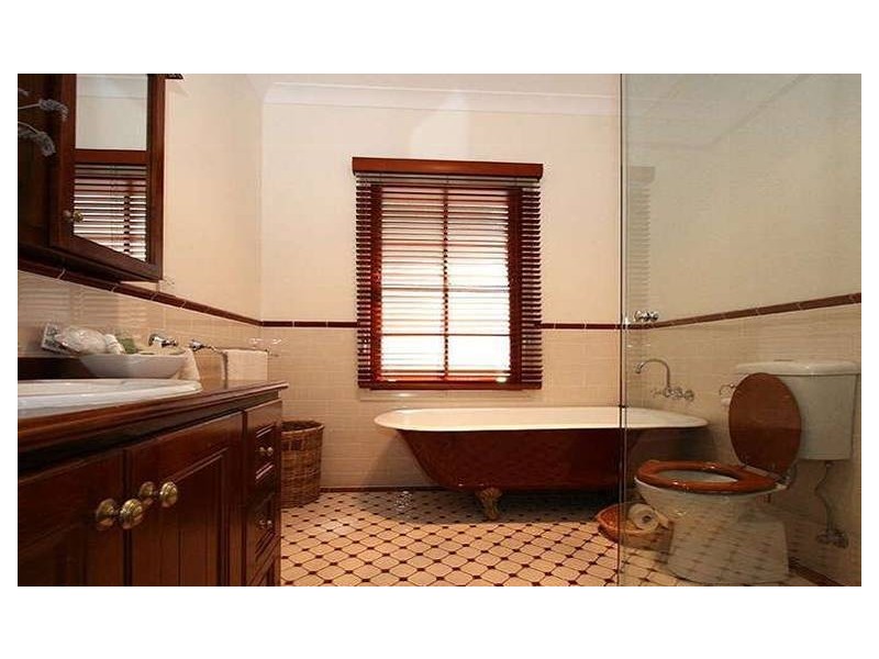 19 McCawley Street, Stafford QLD 4053