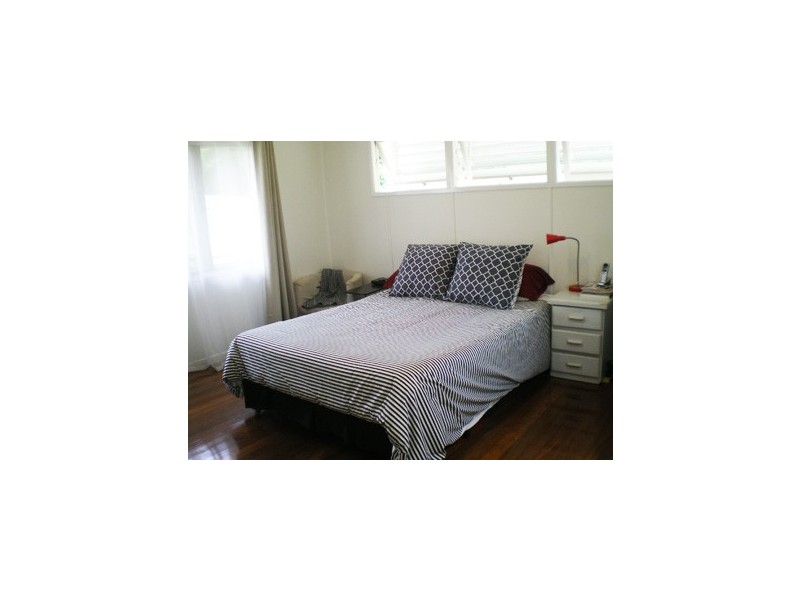 338 Webster Road, Stafford Heights QLD 4053