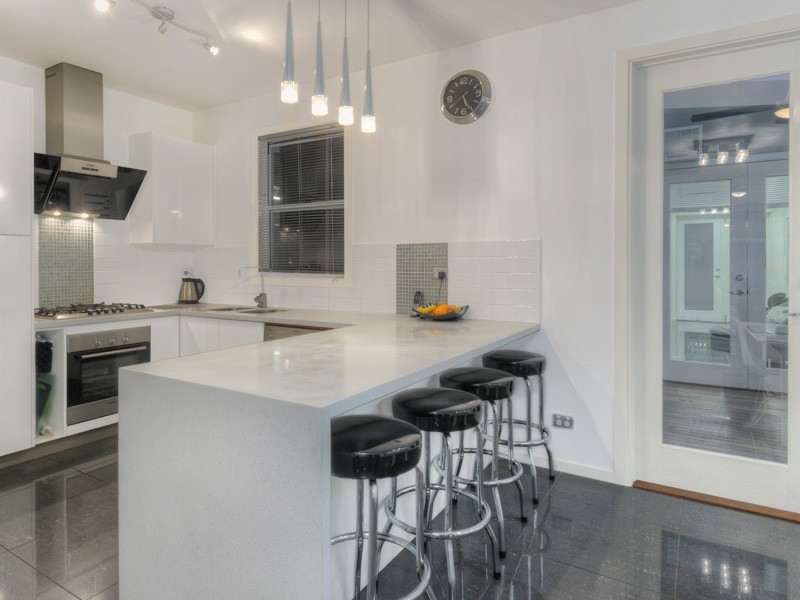 7 Hamilton Avenue, Hendra QLD 4011