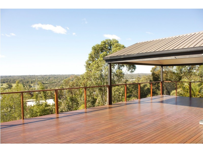 62 Minerva Court, Eatons Hill QLD 4037