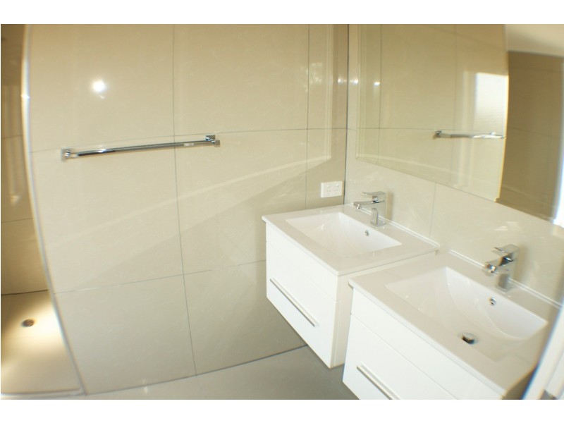 62 Minerva Court, Eatons Hill QLD 4037
