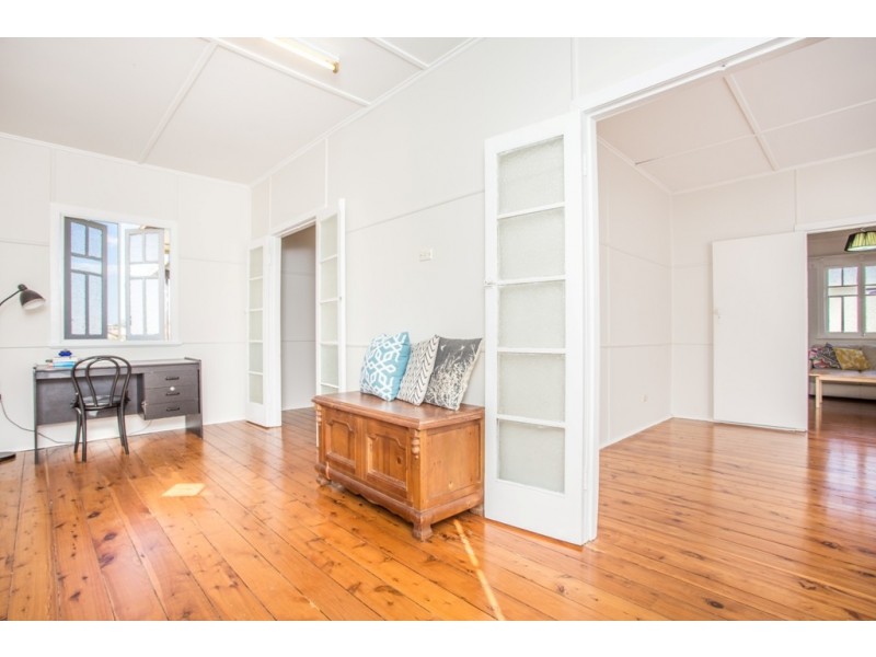 11 Turrana Street, Stafford QLD 4053