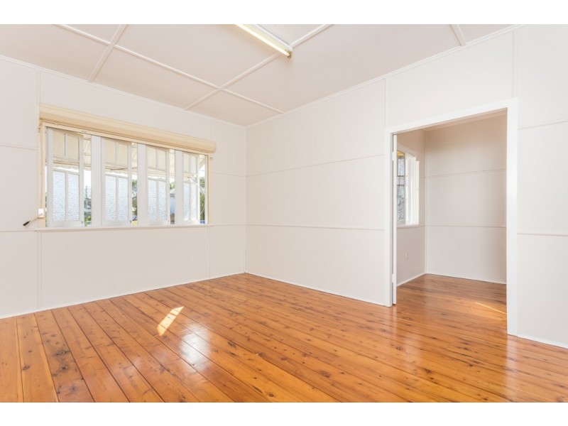 11 Turrana Street, Stafford QLD 4053