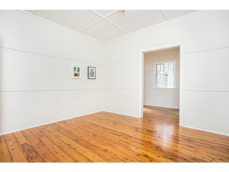 11 Turrana Street, Stafford QLD 4053