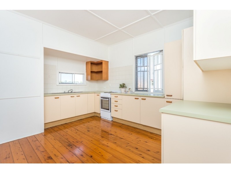 11 Turrana Street, Stafford QLD 4053