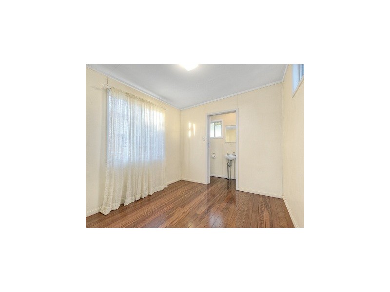 11 Figgis Street, Kedron QLD 4031