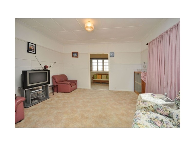 8 Berpi Street, Stafford QLD 4053