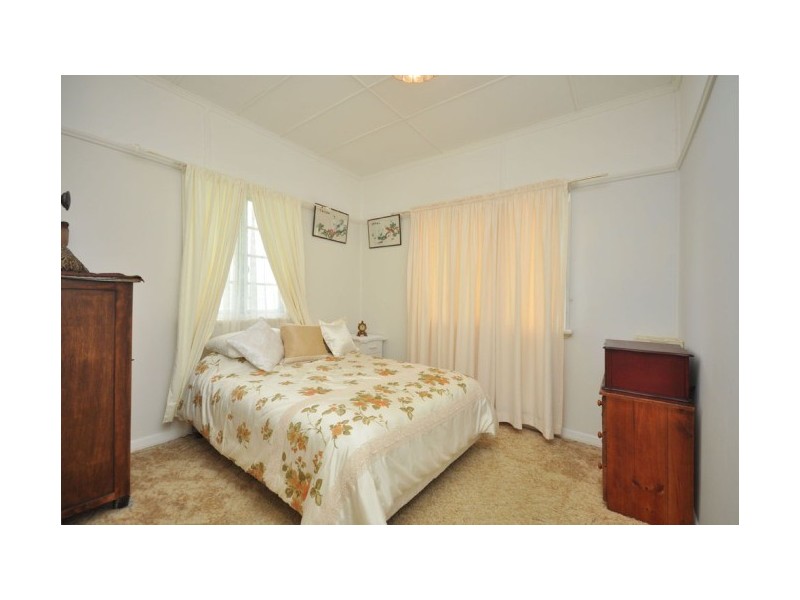 8 Berpi Street, Stafford QLD 4053