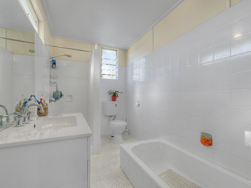 25 Elimatta Drive, Ashgrove QLD 4060