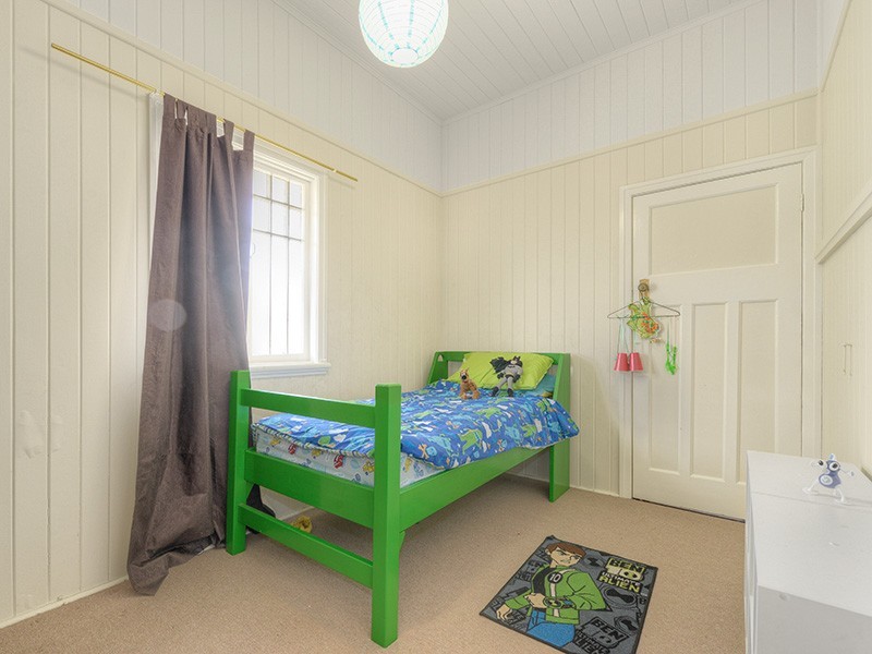 25 Elimatta Drive, Ashgrove QLD 4060