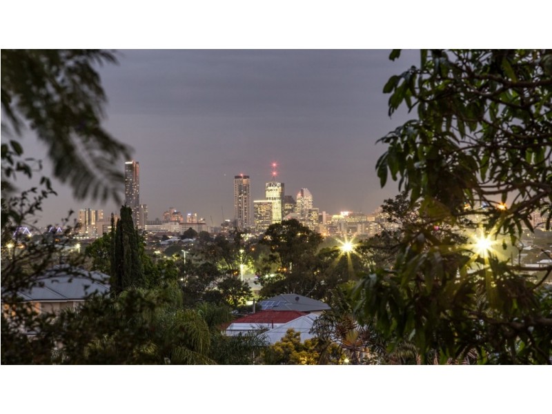 37 Dunedoo Street, Stafford QLD 4053