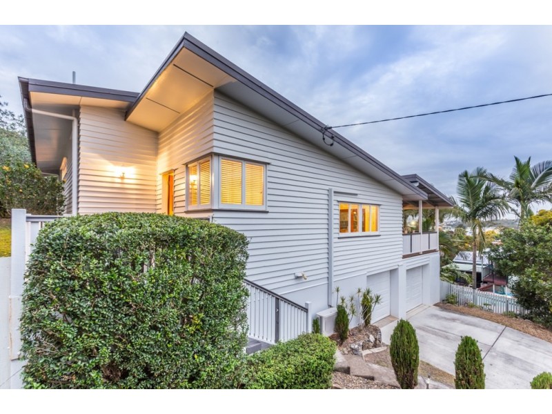 37 Dunedoo Street, Stafford QLD 4053