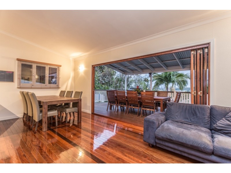 37 Dunedoo Street, Stafford QLD 4053