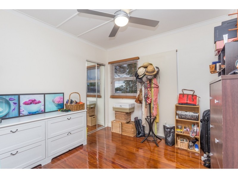 37 Dunedoo Street, Stafford QLD 4053