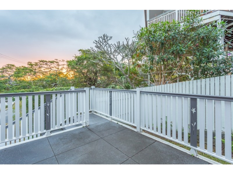 37 Dunedoo Street, Stafford QLD 4053