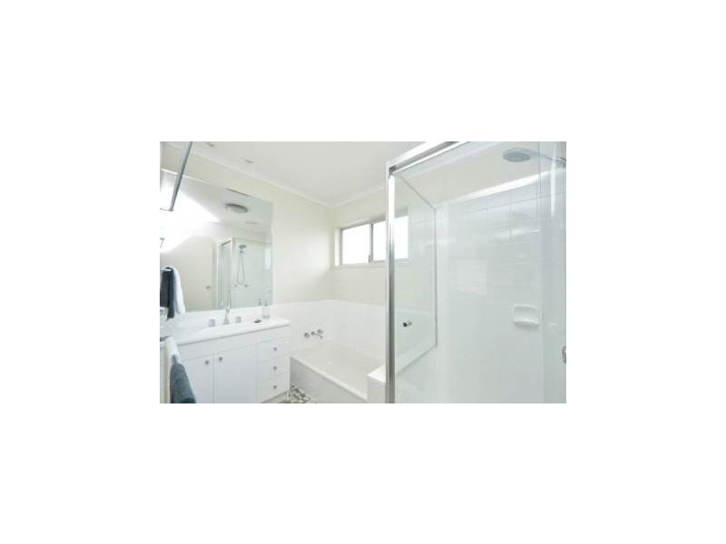 14 Duff Street, Wavell Heights QLD 4012