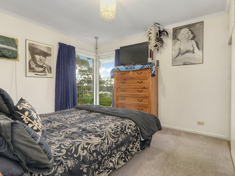 19 Normanton Street, Stafford Heights QLD 4053
