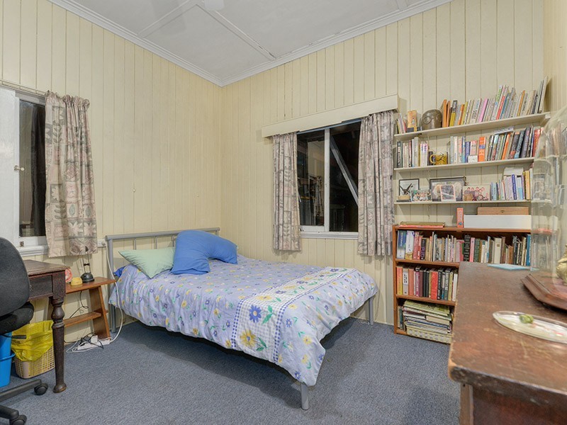 32 Watson Street, Newmarket QLD 4051