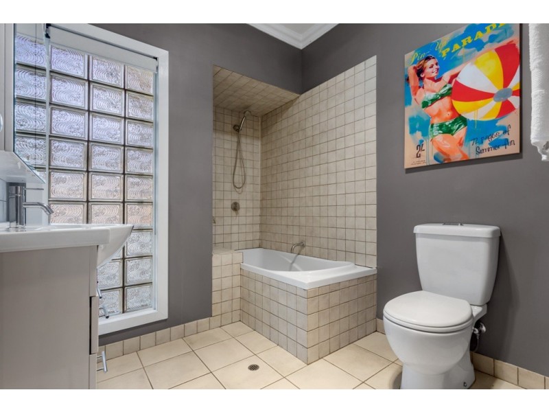 312 Rode Road, Wavell Heights QLD 4012
