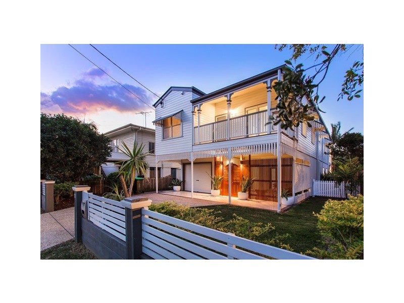 16 Hamilton Avenue, Hendra QLD 4011