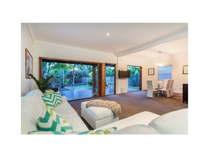 16 Hamilton Avenue, Hendra QLD 4011