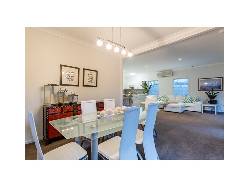 16 Hamilton Avenue, Hendra QLD 4011