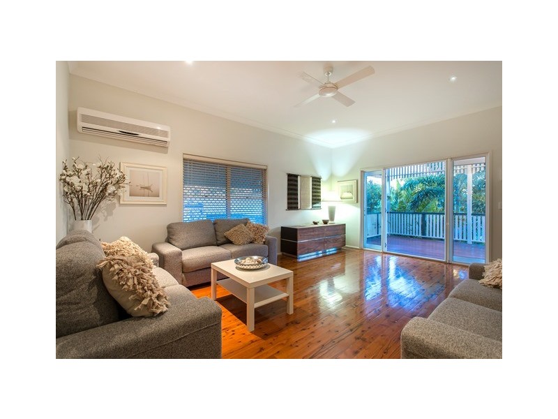 16 Hamilton Avenue, Hendra QLD 4011