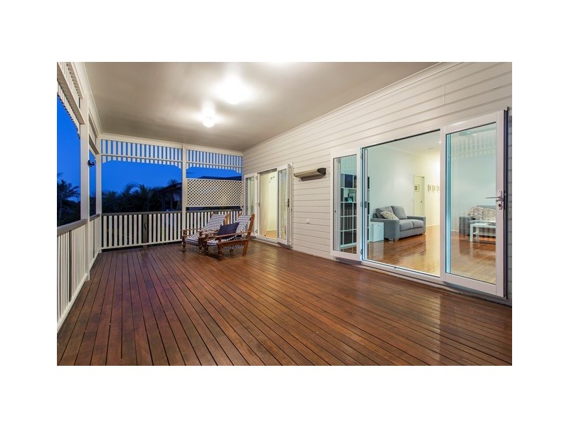 16 Hamilton Avenue, Hendra QLD 4011