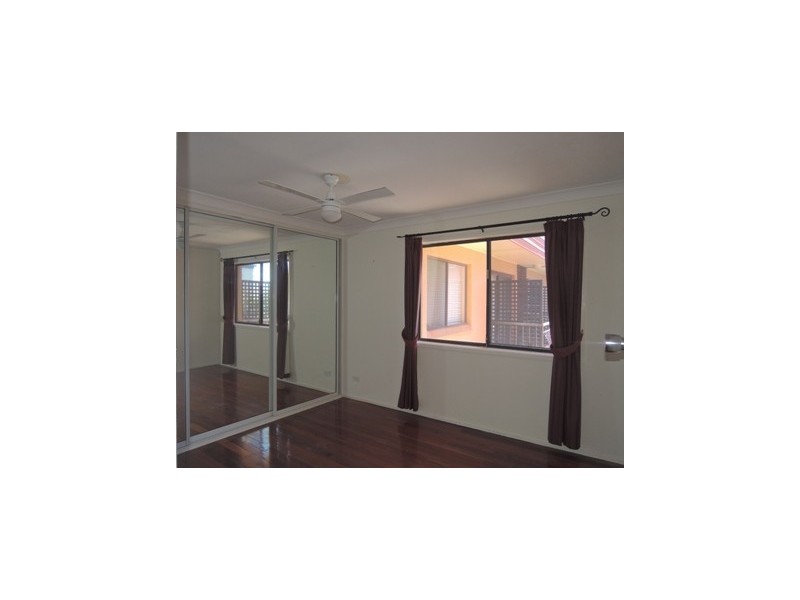 2/39 Collins Street, Clayfield QLD 4011