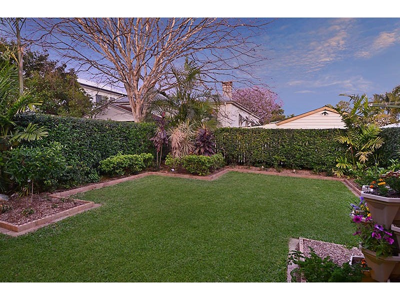 9 Rous Street, Hendra QLD 4011