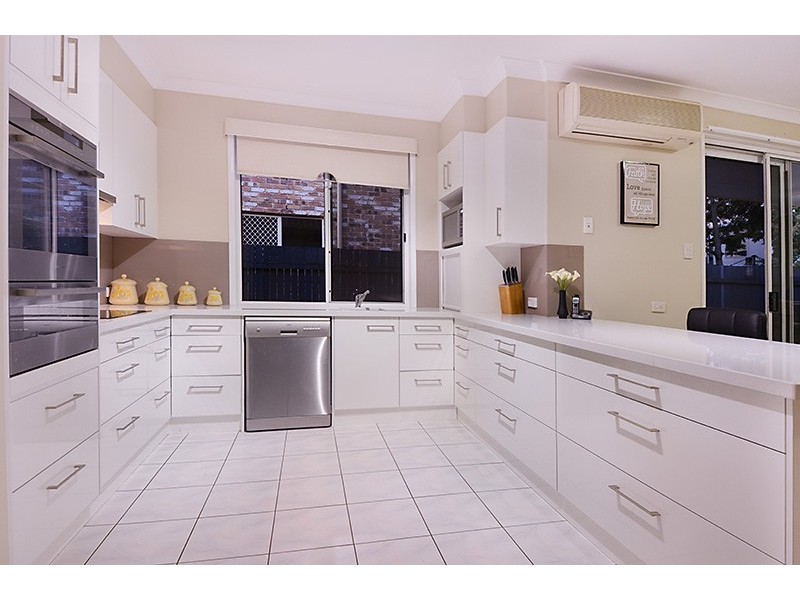 9 Rous Street, Hendra QLD 4011