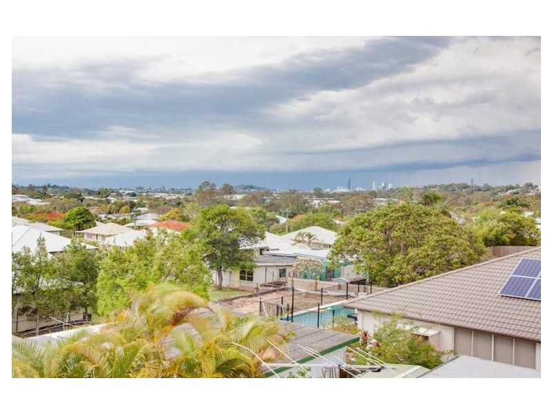 50 Thuruna Street, Stafford QLD 4053