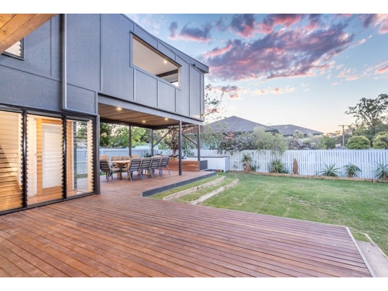 16 Willowie Street, Stafford QLD 4053