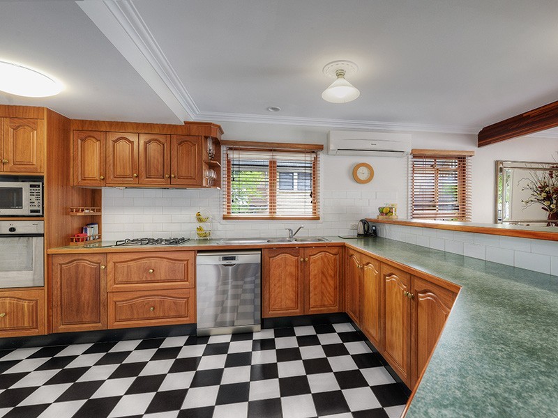 11 Cranmore Street, Red Hill QLD 4059