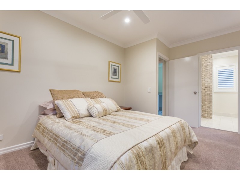 48 Aveling Street, Wavell Heights QLD 4012