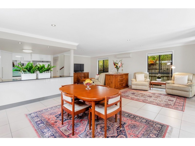 6 Watcombe Street, Wavell Heights QLD 4012