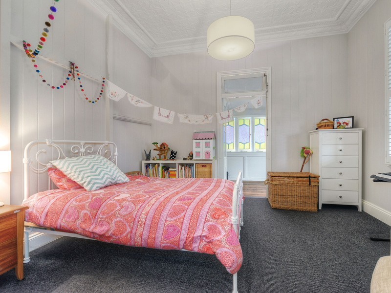 46 Swan Terrace, Windsor QLD 4030