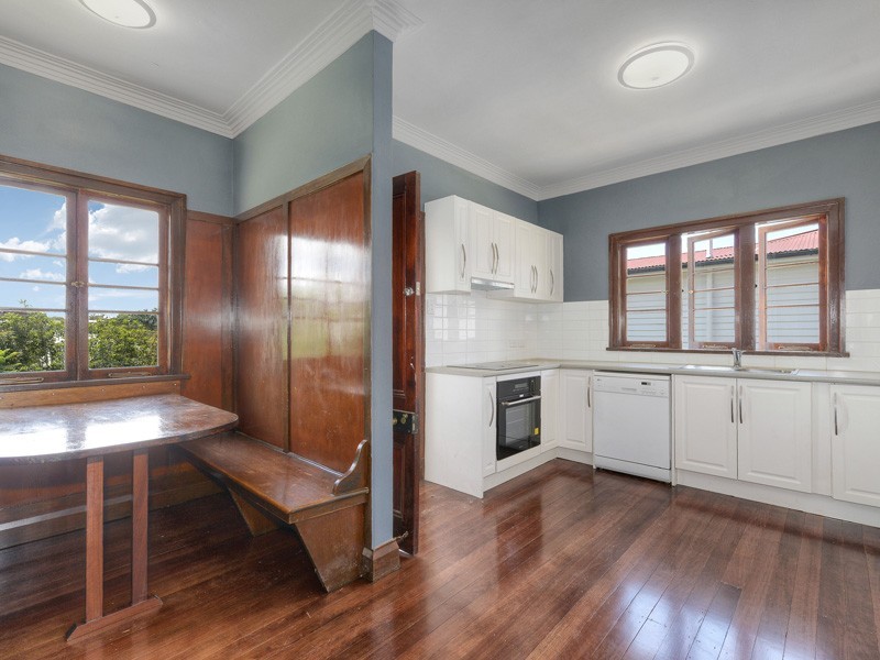 27 Clifford Street, Stafford QLD 4053