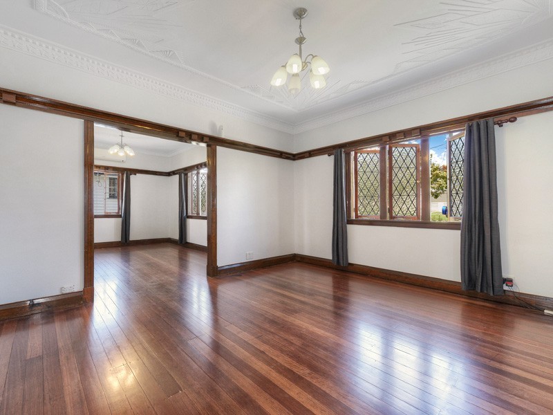 27 Clifford Street, Stafford QLD 4053