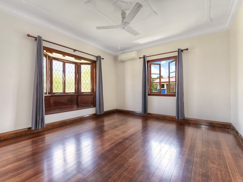 27 Clifford Street, Stafford QLD 4053