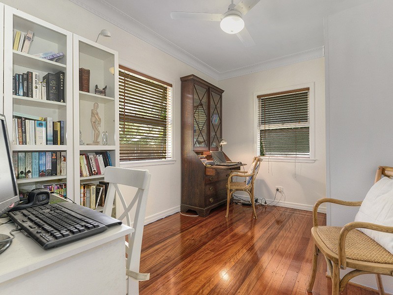 23 Mornington Street, Red Hill QLD 4059