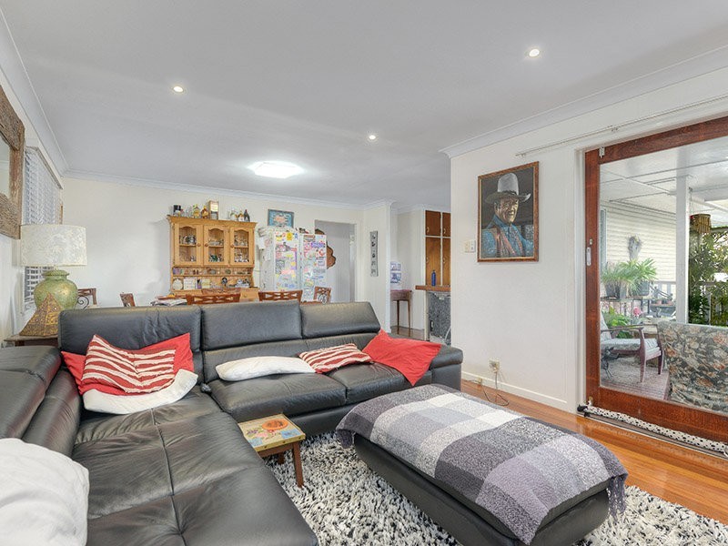 19 Normanton Street, Stafford Heights QLD 4053