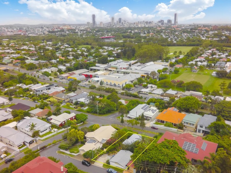 81 Watson Street, Newmarket QLD 4051