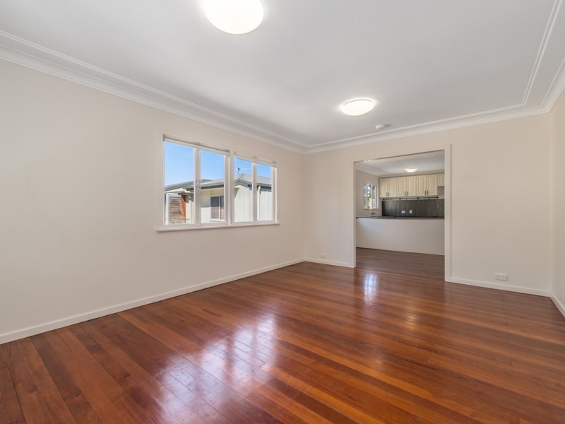 49 Rennie Street, Indooroopilly QLD 4068