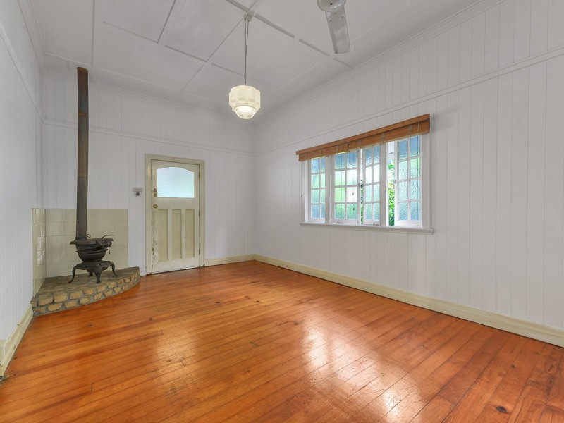 27 Mein Street, Hendra QLD 4011