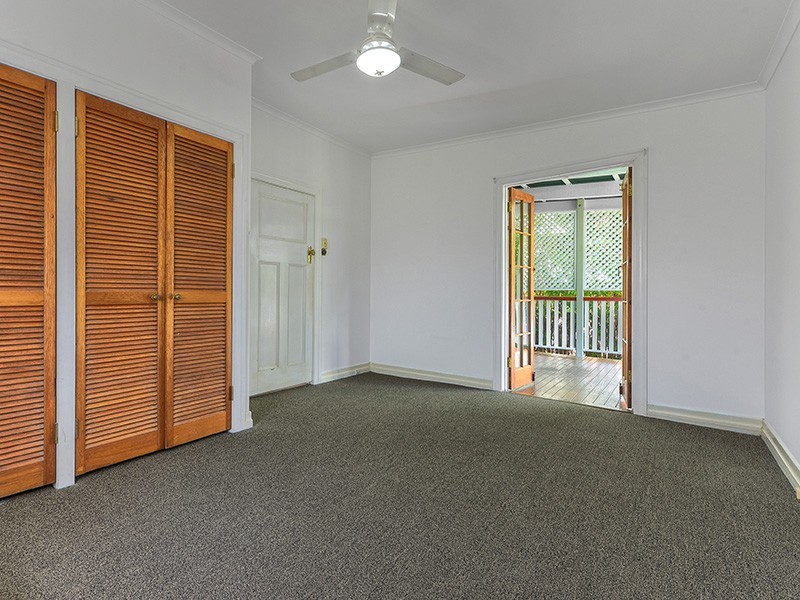 27 Mein Street, Hendra QLD 4011