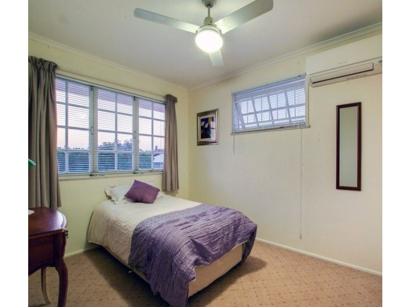 1 Dargie Street, Everton Park QLD 4053