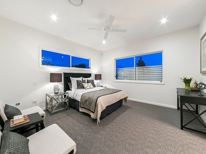 137 Manson Road, Hendra QLD 4011